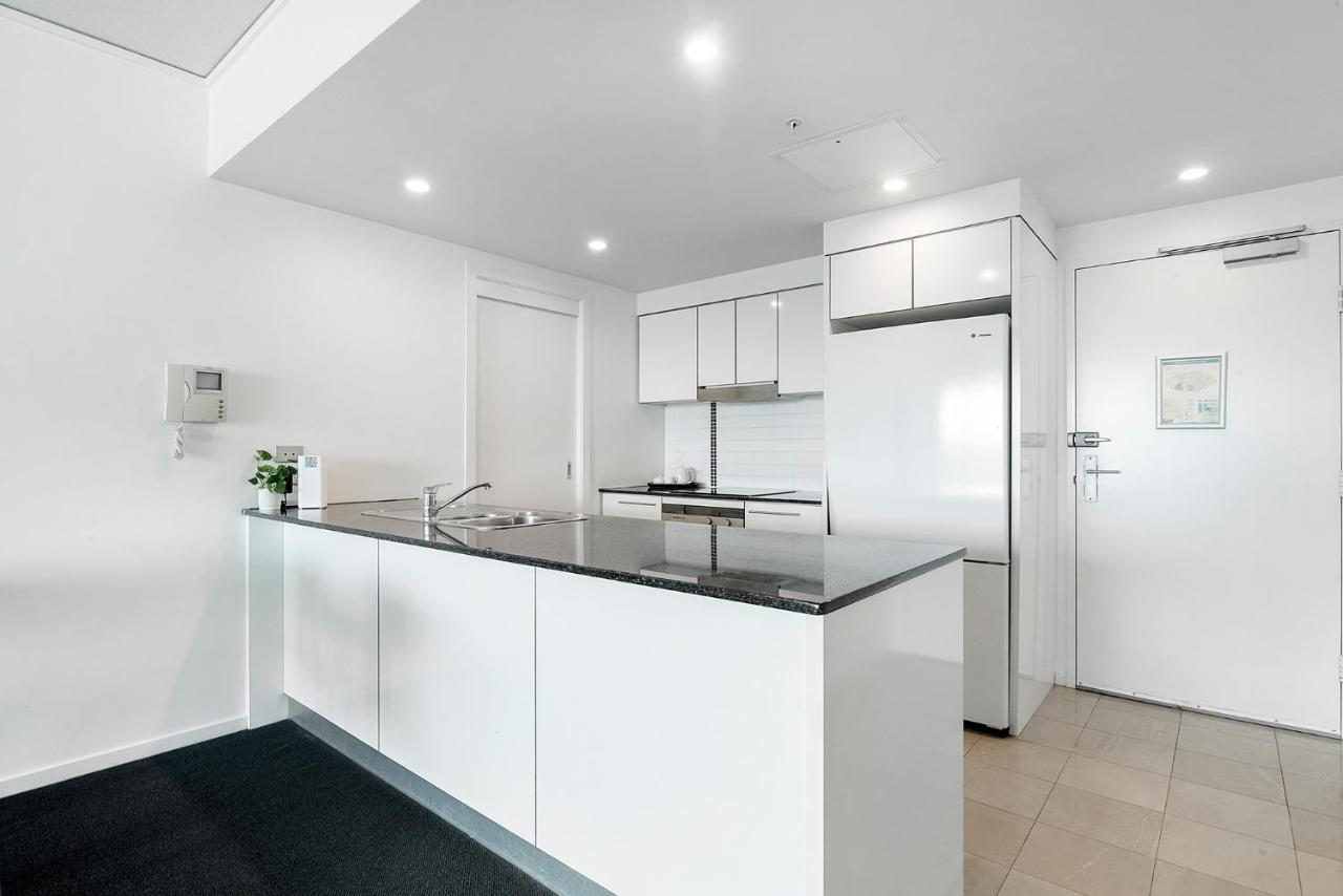 Sierra Grand Broadbeach - Self Contained & Privately Managed Apartments Gold Coast Esterno foto