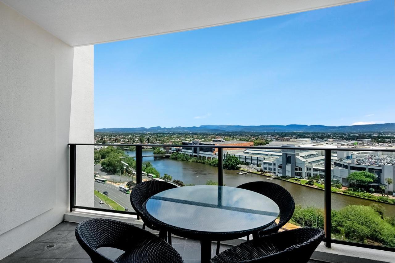 Sierra Grand Broadbeach - Self Contained & Privately Managed Apartments Gold Coast Esterno foto