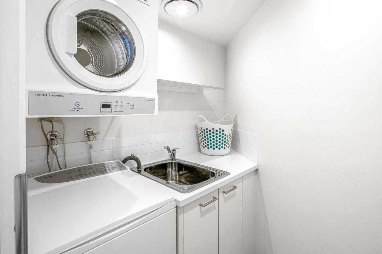 Sierra Grand Broadbeach - Self Contained & Privately Managed Apartments Gold Coast Esterno foto