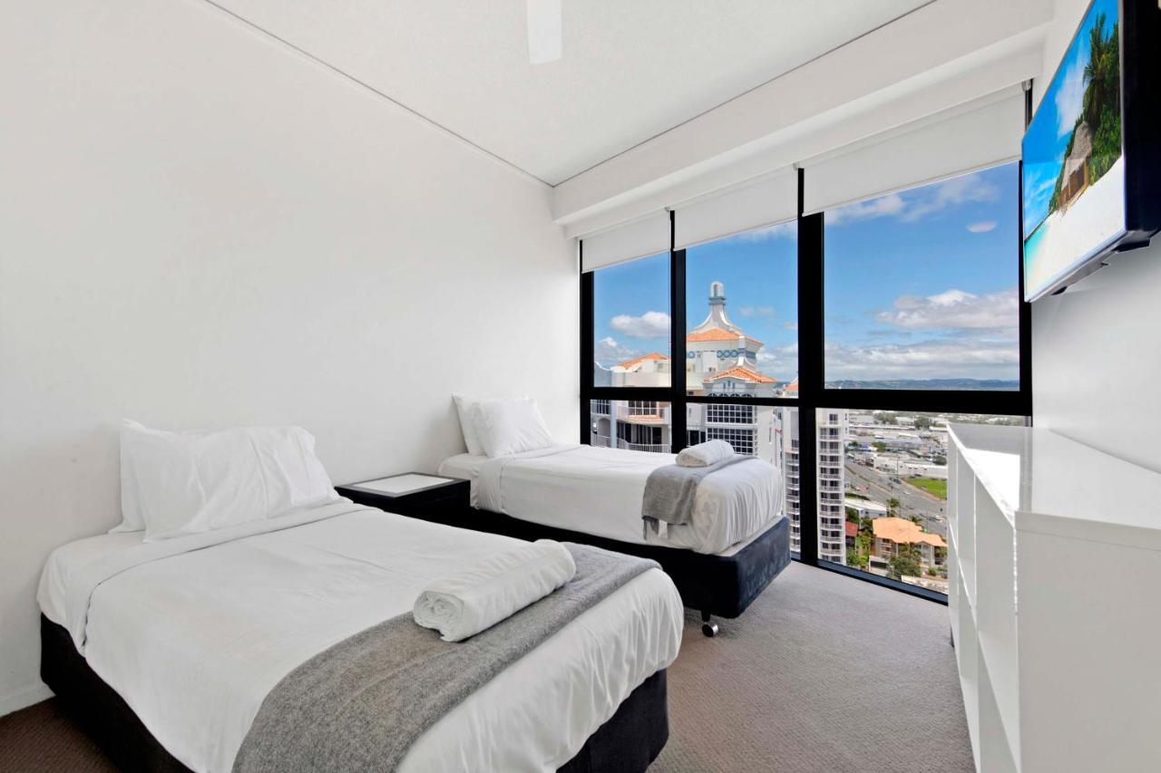Sierra Grand Broadbeach - Self Contained & Privately Managed Apartments Gold Coast Esterno foto