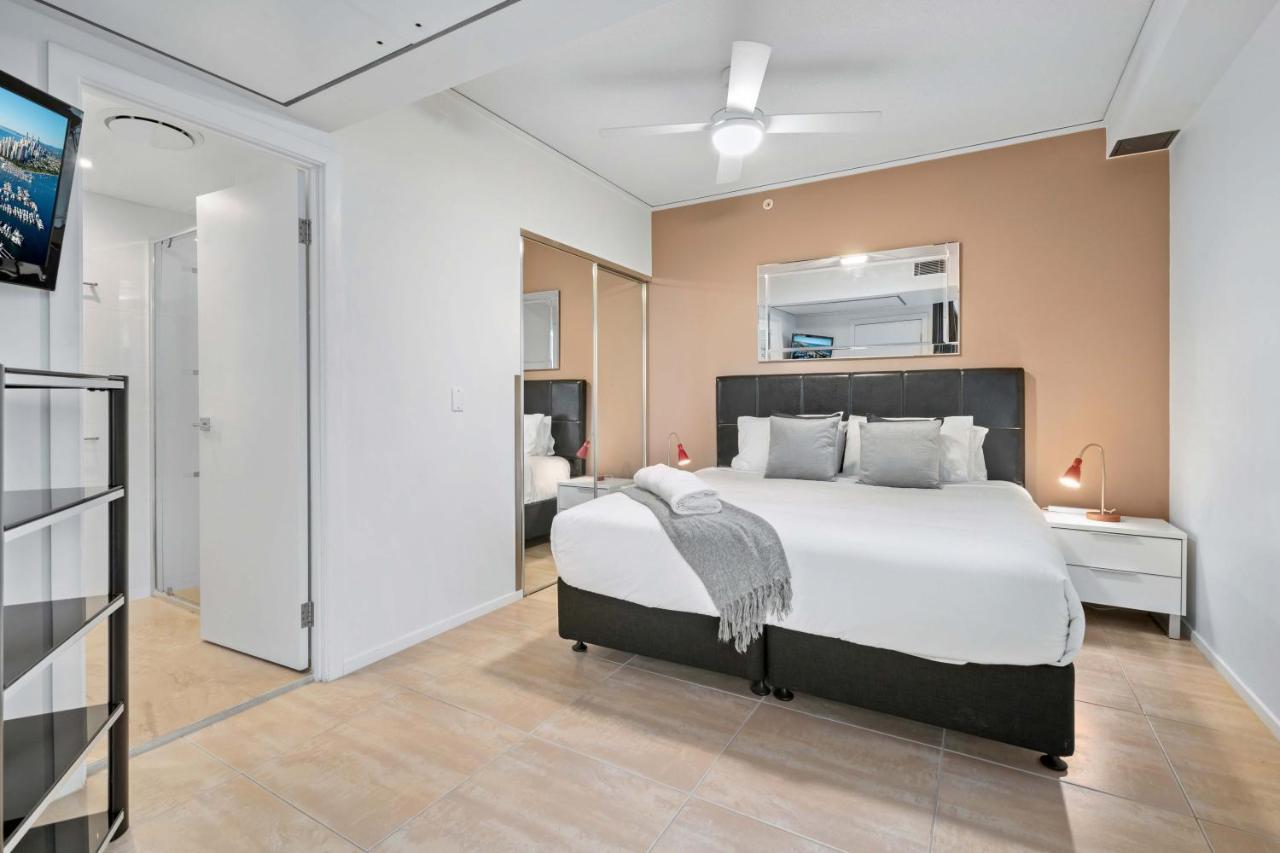 Sierra Grand Broadbeach - Self Contained & Privately Managed Apartments Gold Coast Esterno foto