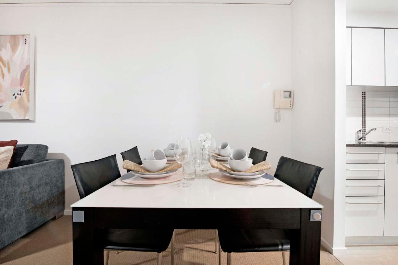 Sierra Grand Broadbeach - Self Contained & Privately Managed Apartments Gold Coast Esterno foto