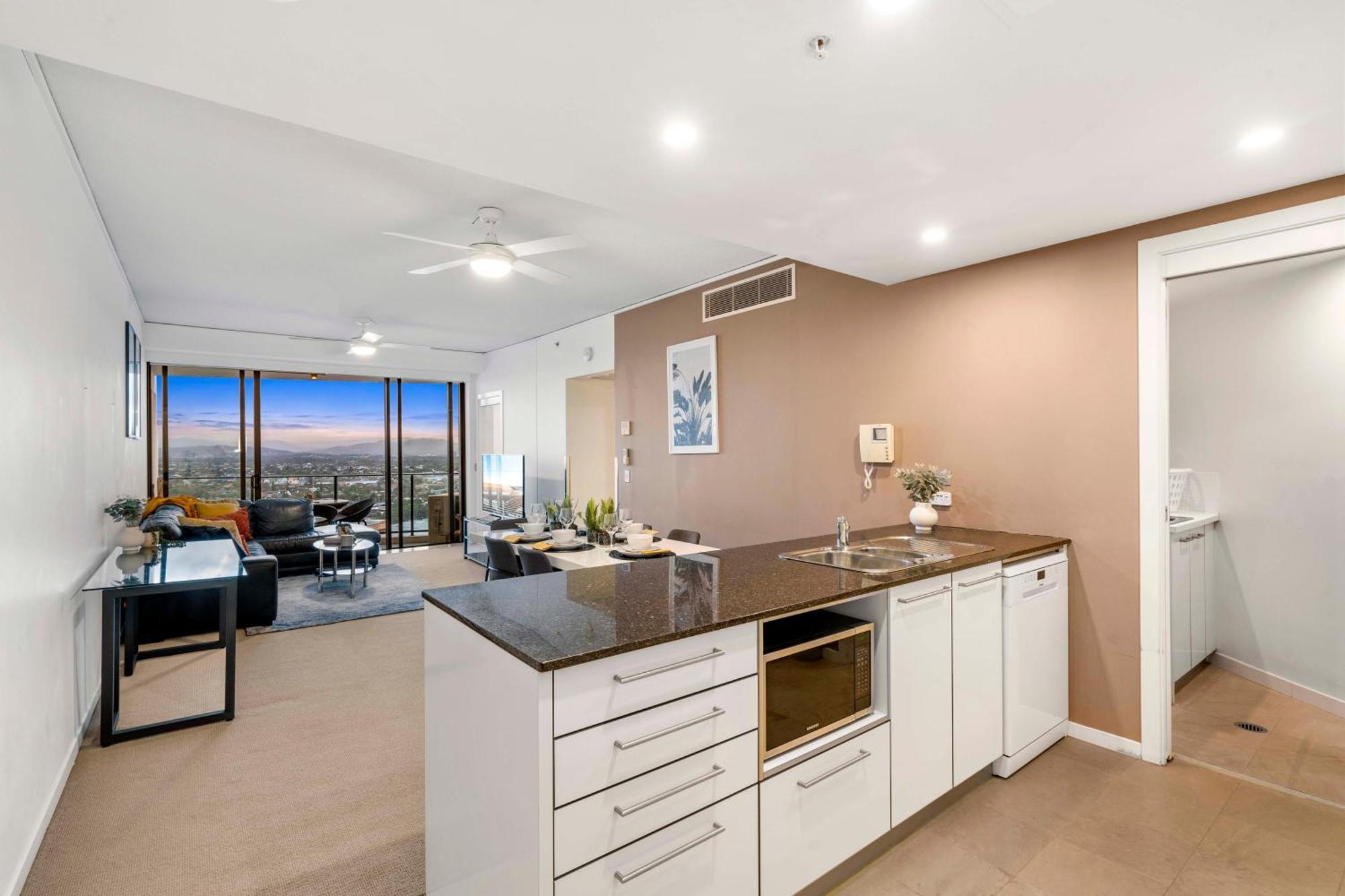 Sierra Grand Broadbeach - Self Contained & Privately Managed Apartments Gold Coast Esterno foto