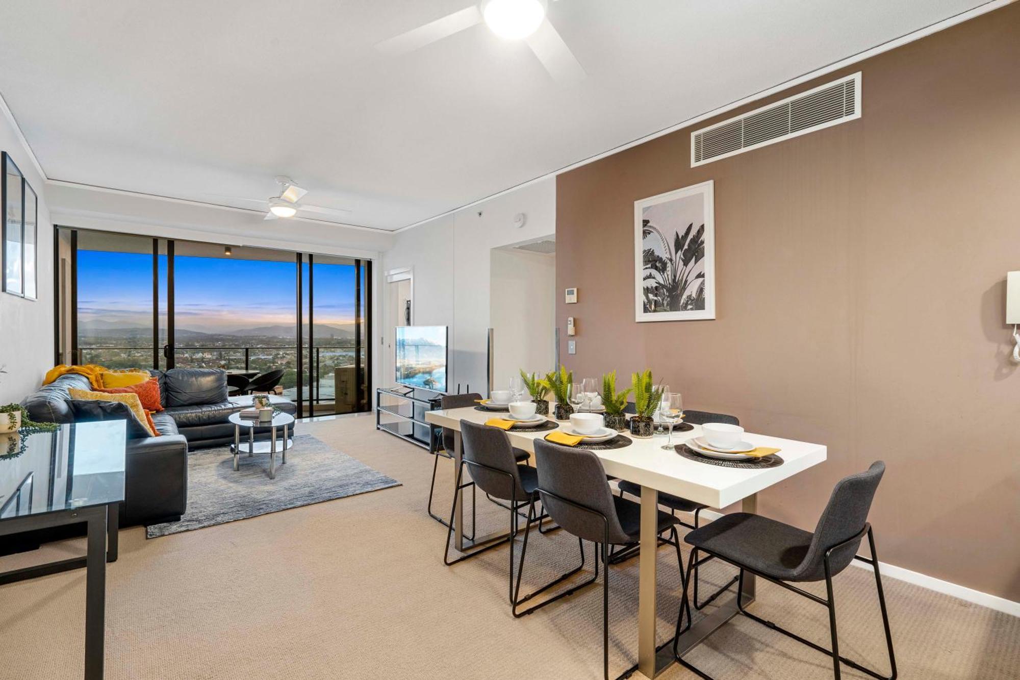 Sierra Grand Broadbeach - Self Contained & Privately Managed Apartments Gold Coast Esterno foto