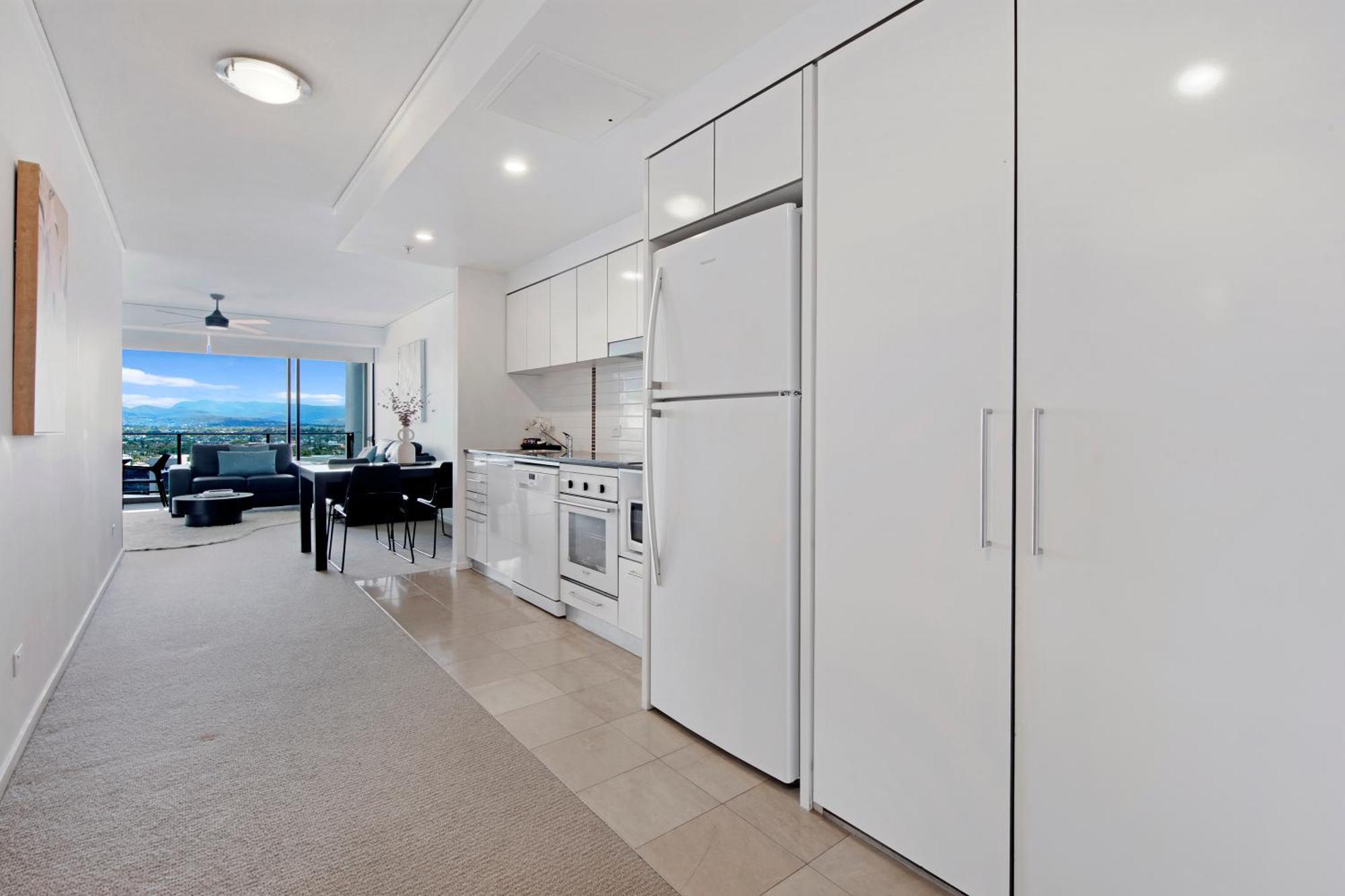 Sierra Grand Broadbeach - Self Contained & Privately Managed Apartments Gold Coast Esterno foto