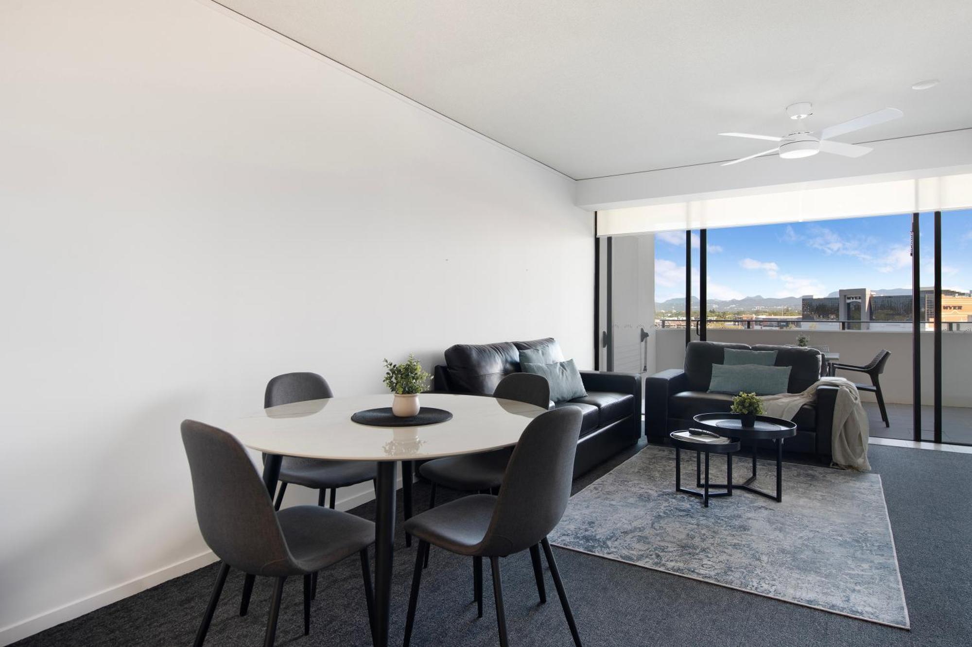 Sierra Grand Broadbeach - Self Contained & Privately Managed Apartments Gold Coast Esterno foto