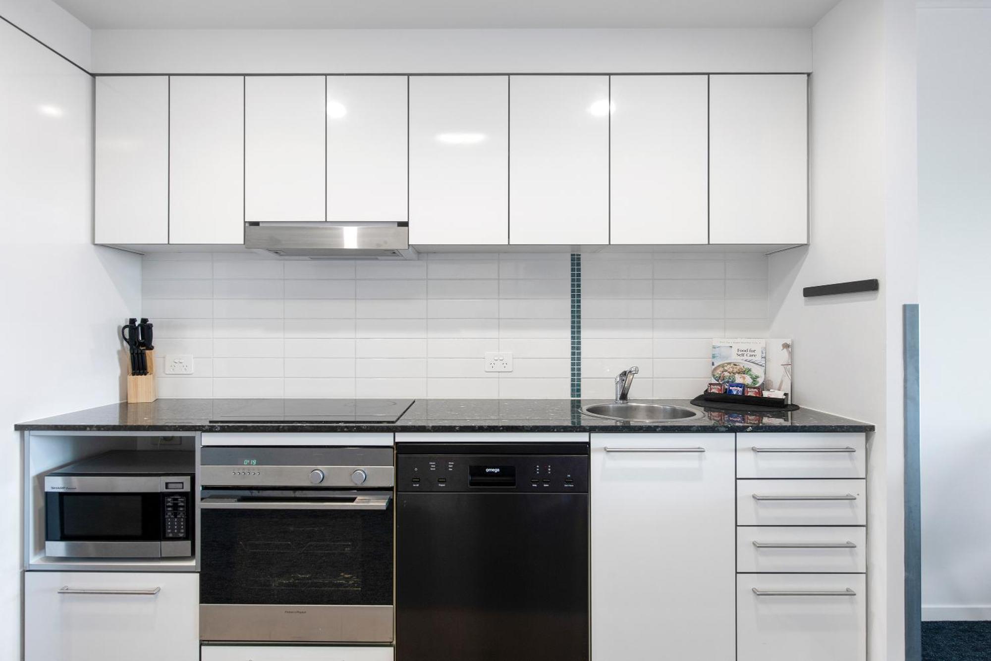 Sierra Grand Broadbeach - Self Contained & Privately Managed Apartments Gold Coast Esterno foto